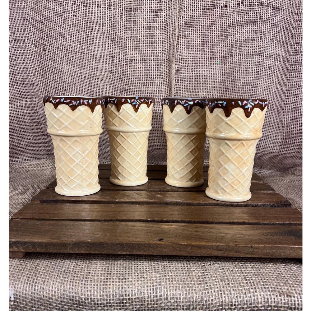 Oneida Ice Cream Cone Chocolate Sprinkles Ceramic Bowls/Mugs~Set of 4